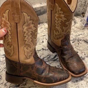 Cody James boots